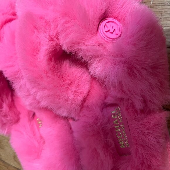 Michael Kors Fuzzy Slippers - Picture 1 of 4